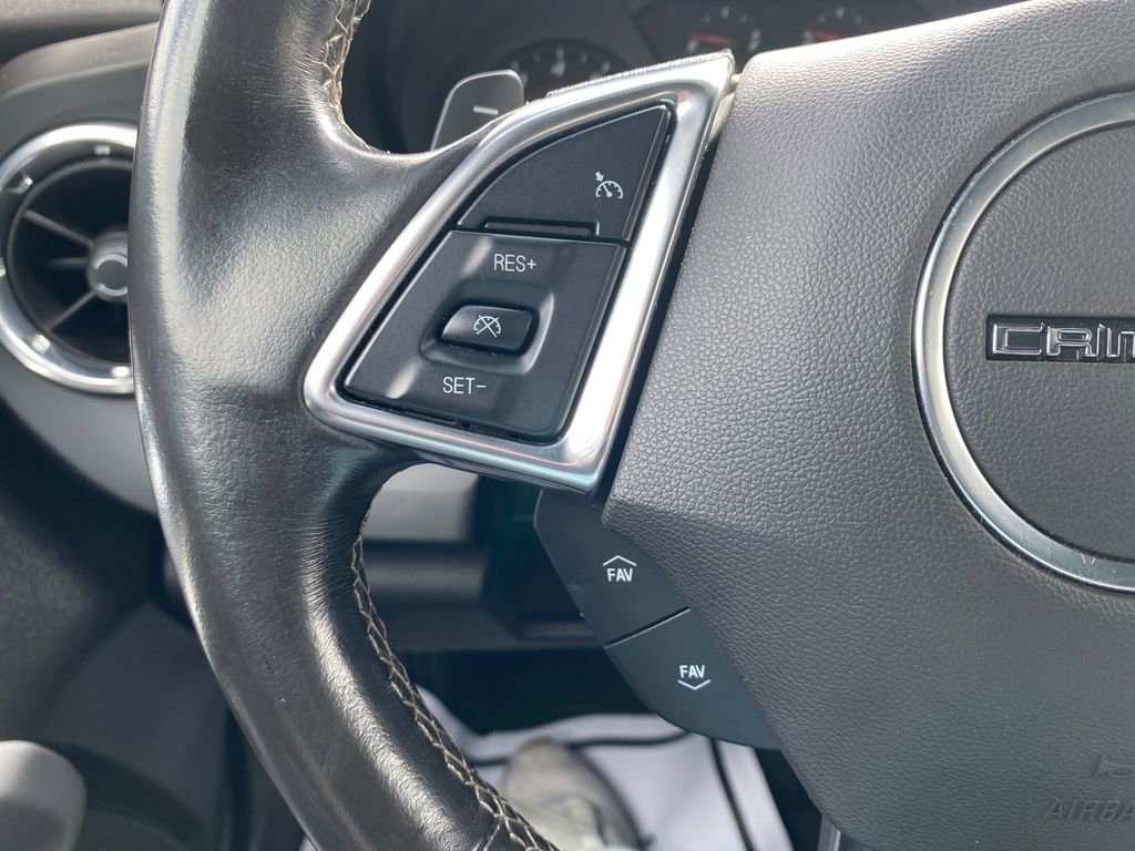 Used 2020 Chevrolet Camaro LT image 22