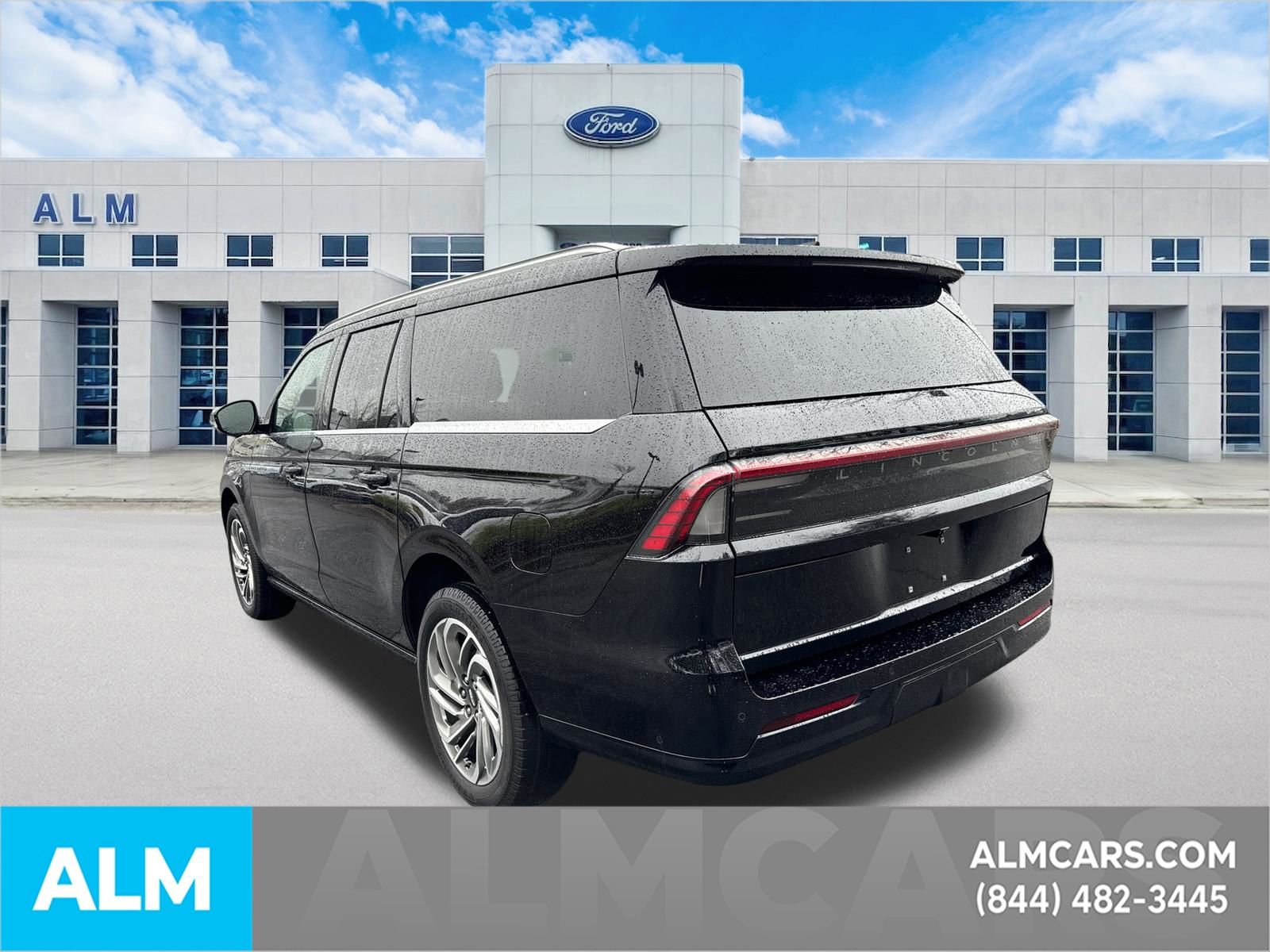 Used 2025 Lincoln Navigator L Reserve AWD/4WD image 8
