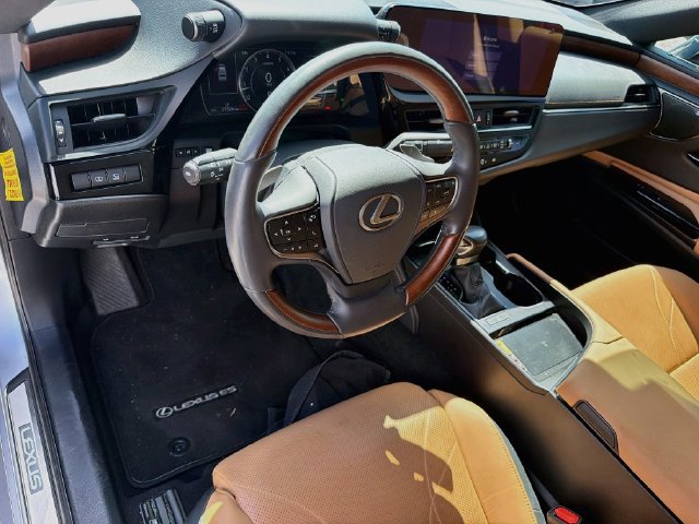 Used 2024 Lexus ES 350 Ultra Luxury w/ Accessory Package (Z2) FWD image 25