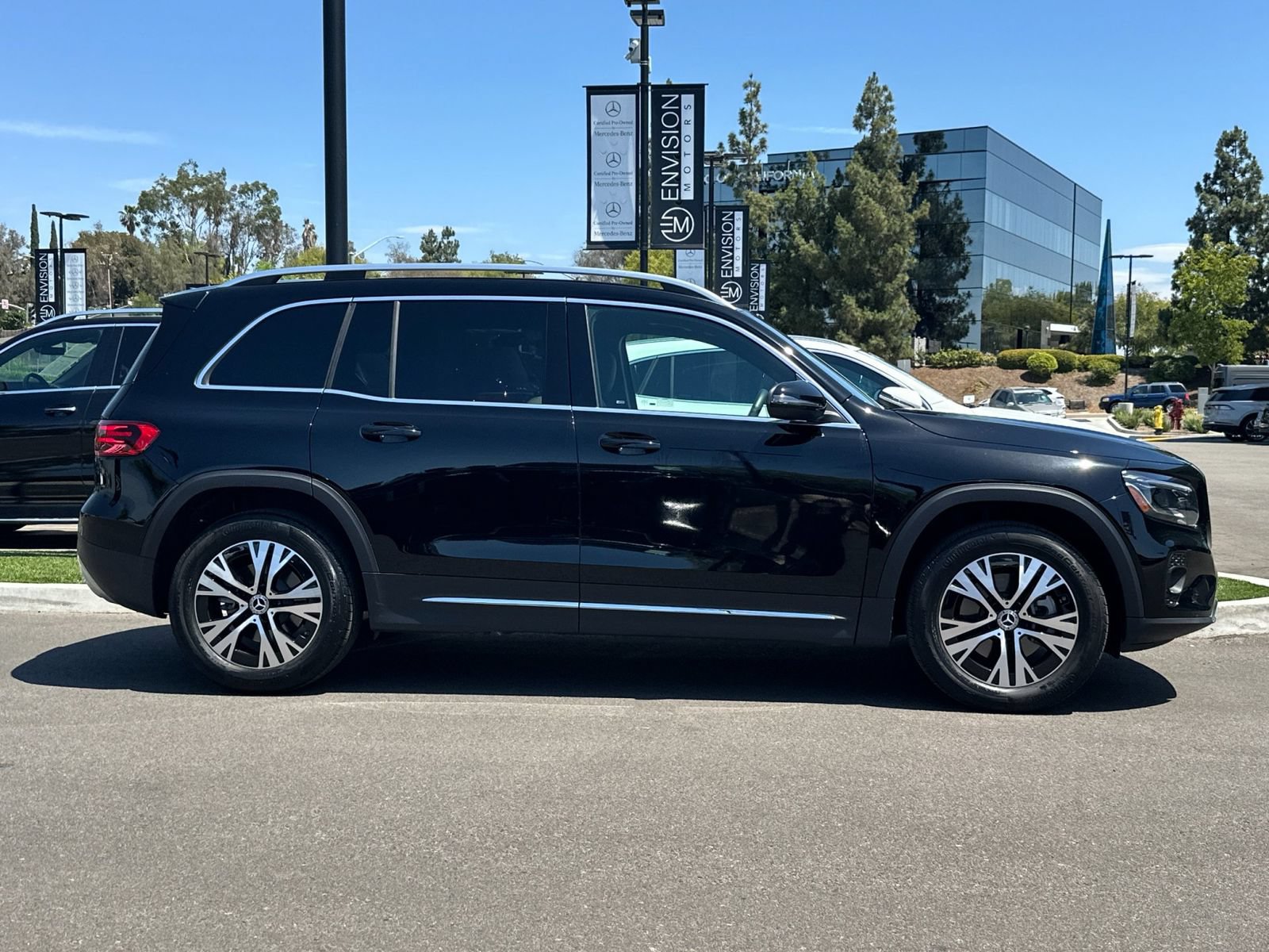 Certified 2026 Mercedes-Benz GLB 250 image 2