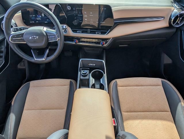 Used 2025 Chevrolet Equinox ACTIV w/ Safety and Technology Package image 11