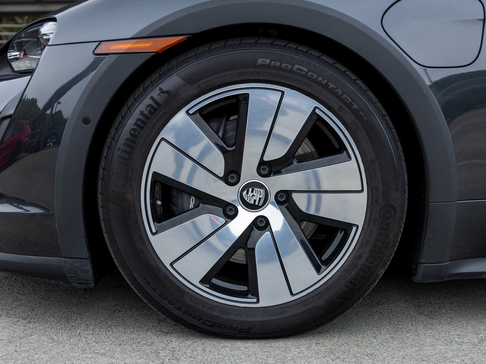 Certified 2023 Porsche Taycan 4 Cross Turismo image 13