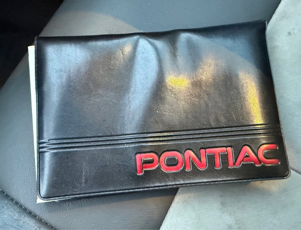 Used 2004 Pontiac Bonneville GXP image 11