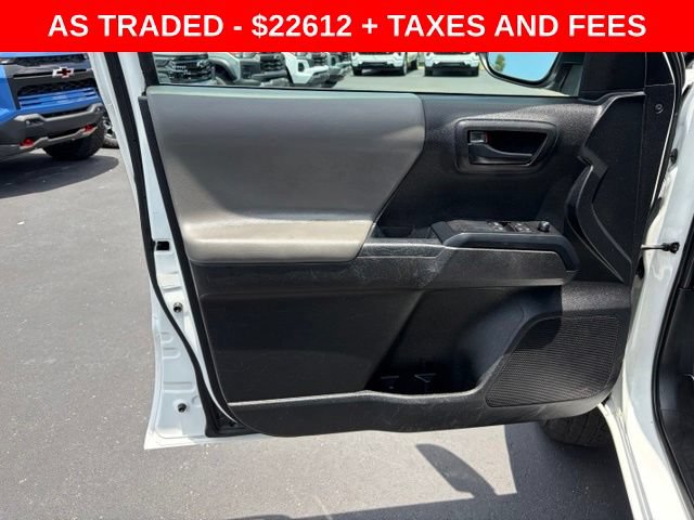 Used 2021 Toyota Tacoma SR AWD/4WD image 12