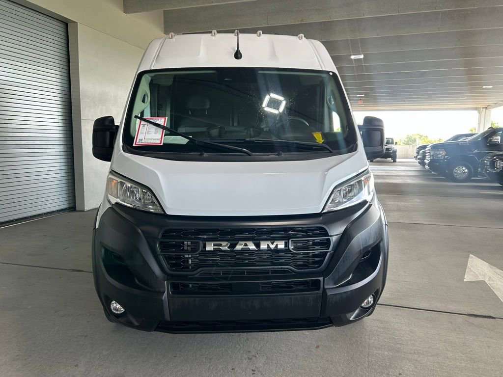 Used 2024 RAM ProMaster 2500 w/ Convenience Group image 8