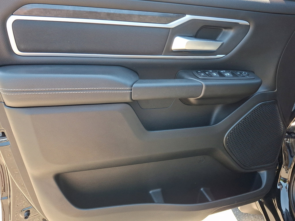 Used 2023 RAM 1500 Big Horn AWD/4WD image 23