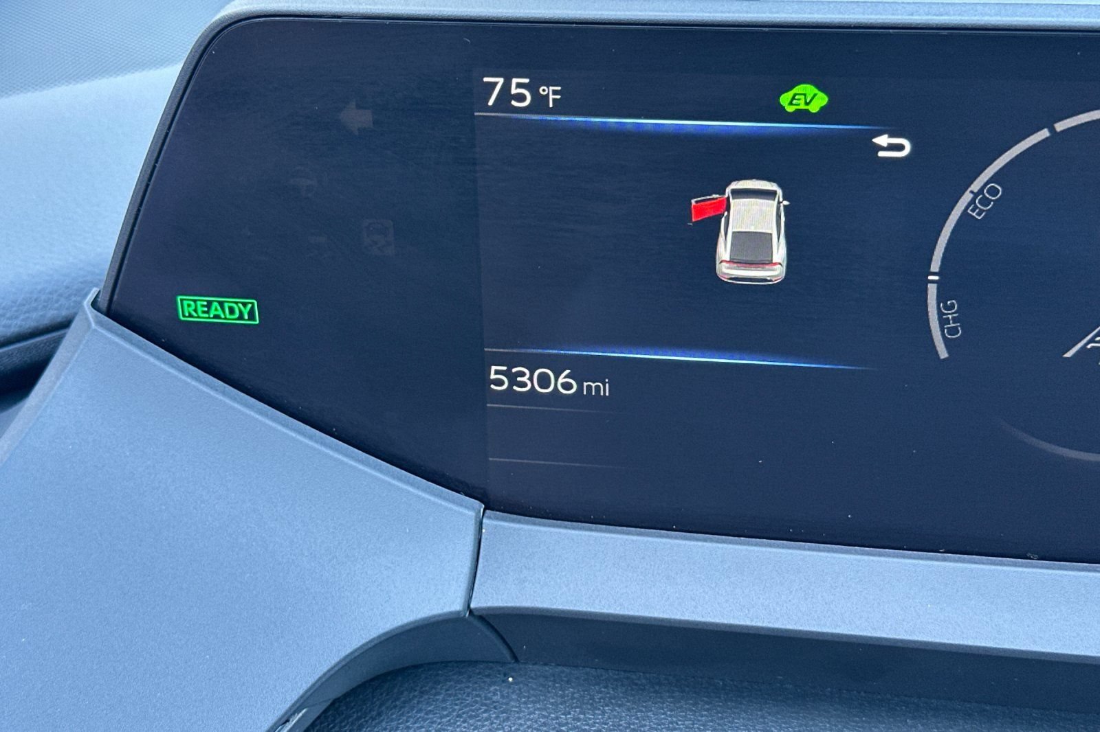 Certified 2024 Toyota Prius XLE FWD image 30