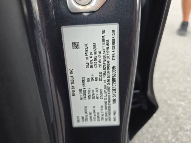Used 2024 Tesla Model 3 Performance image 31