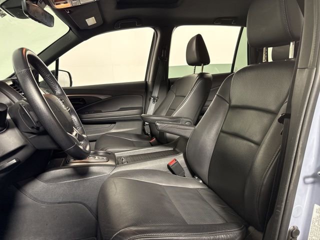 Used 2023 Honda Passport EX-L image 14