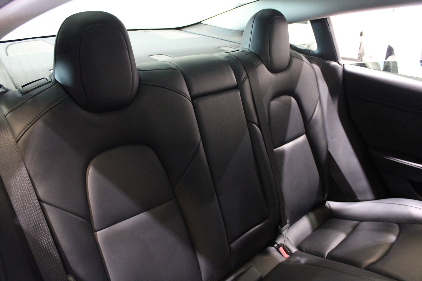 Used 2020 Tesla Model 3 Performance image 31