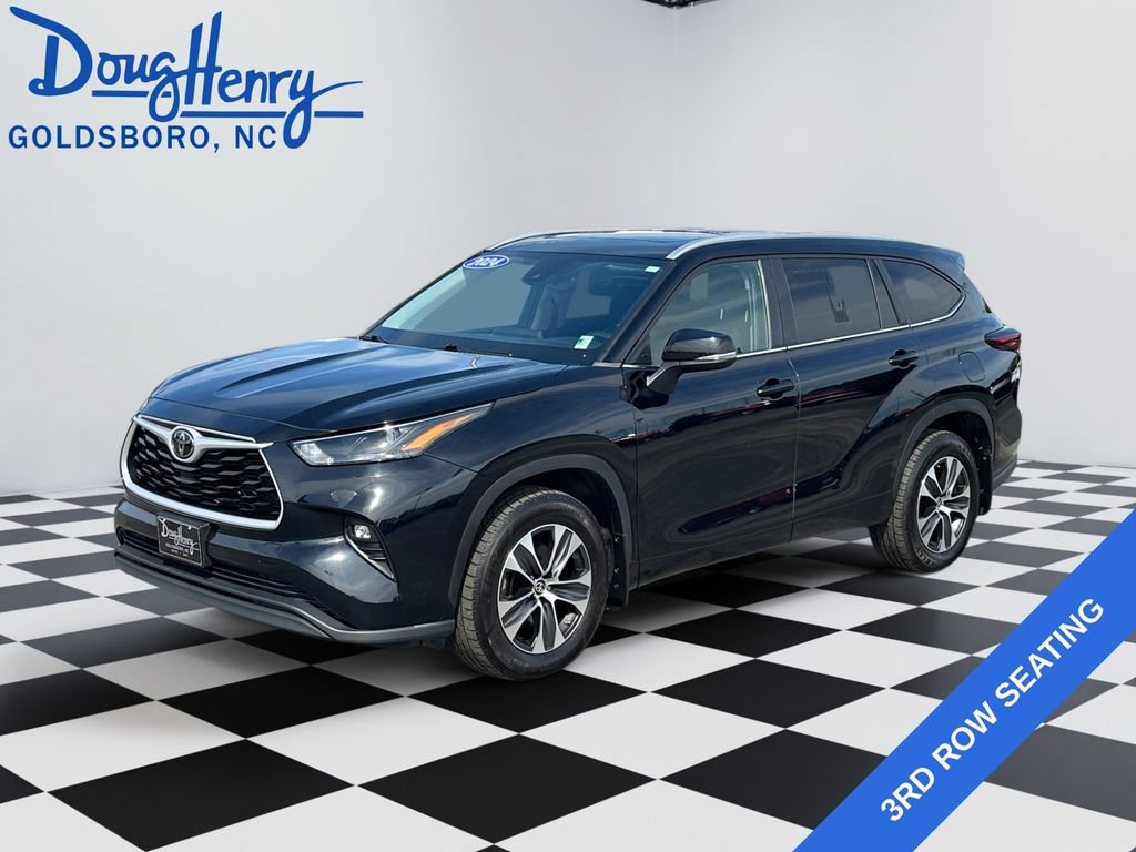 Used 2024 Toyota Highlander XLE AWD/4WD video 1