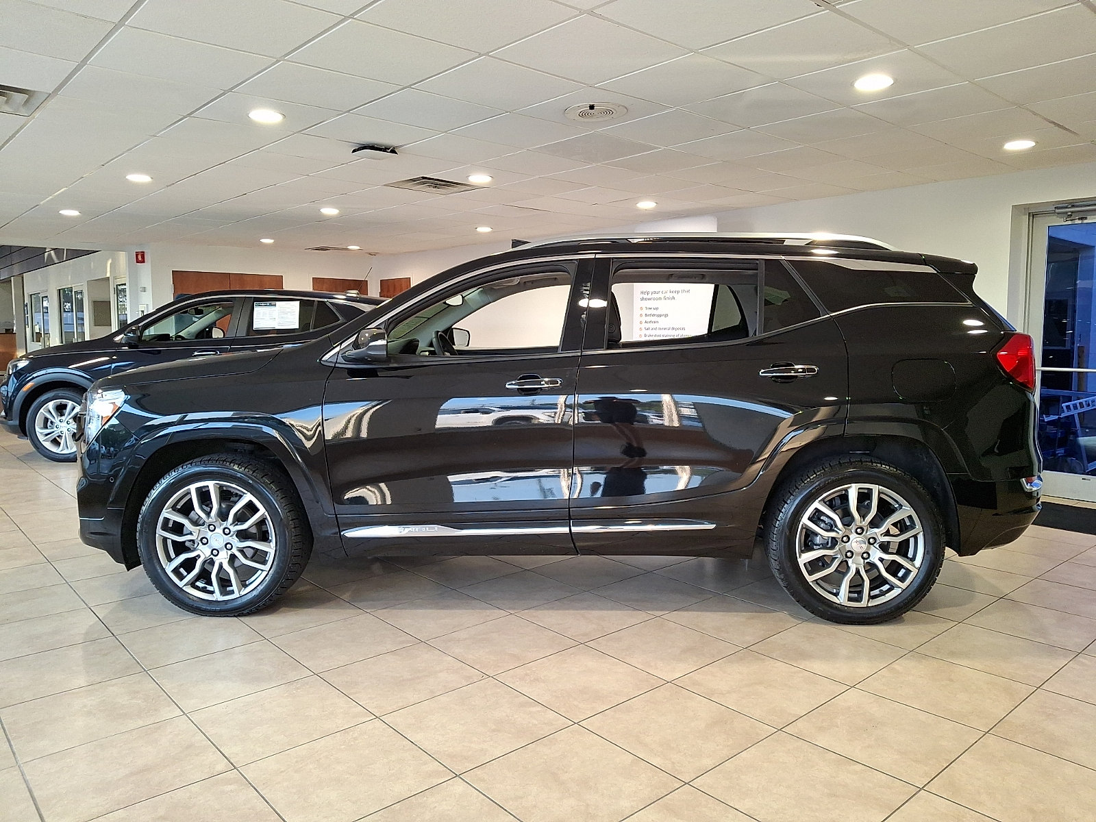 Certified 2023 GMC Terrain Denali w/ Denali Premium Package AWD/4WD image 8