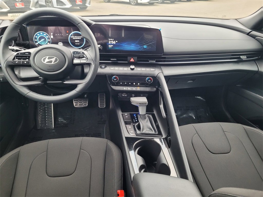 New 2026 Hyundai Elantra Sport image 7