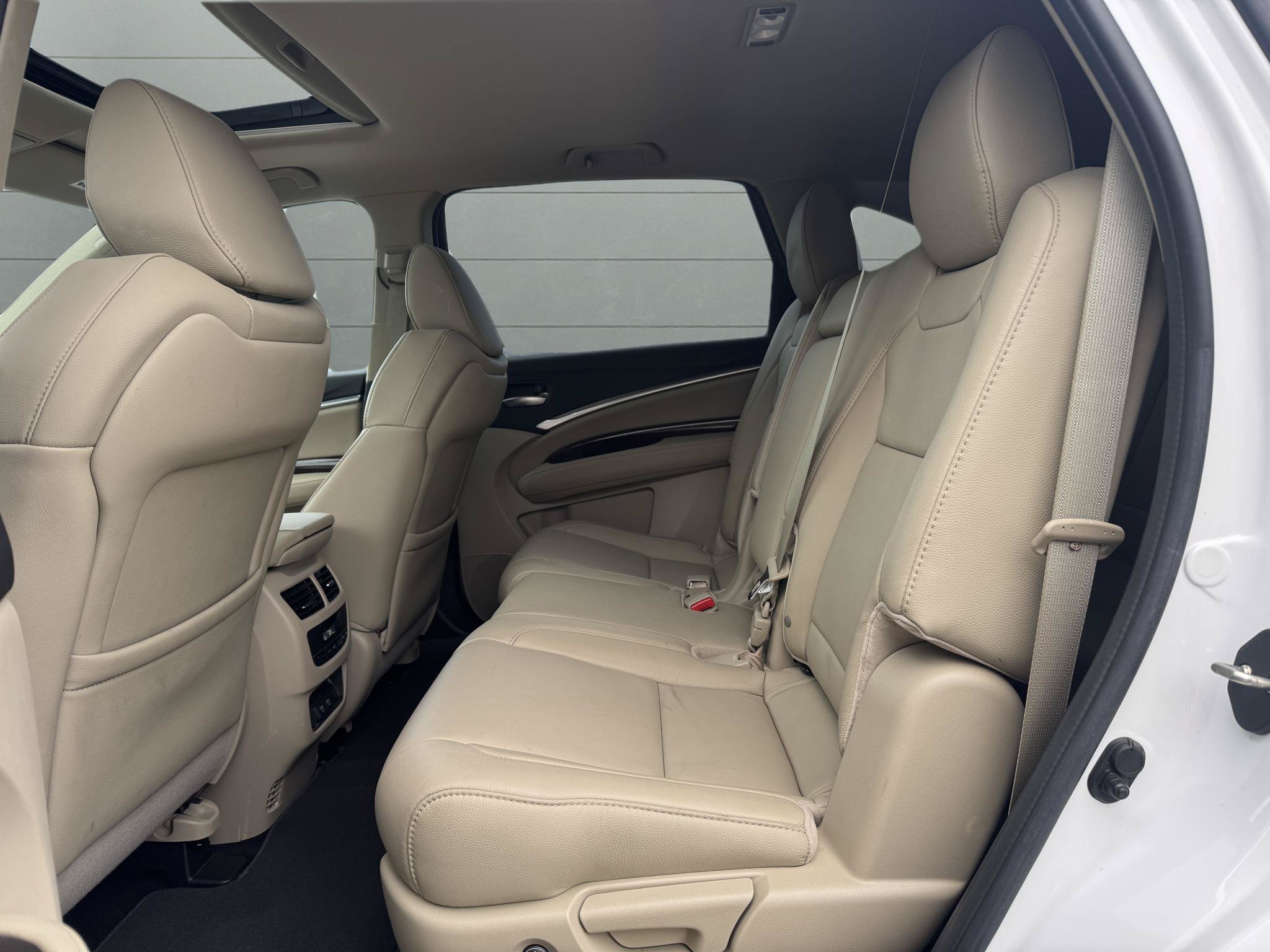Used 2020 Acura MDX SH-AWD image 26