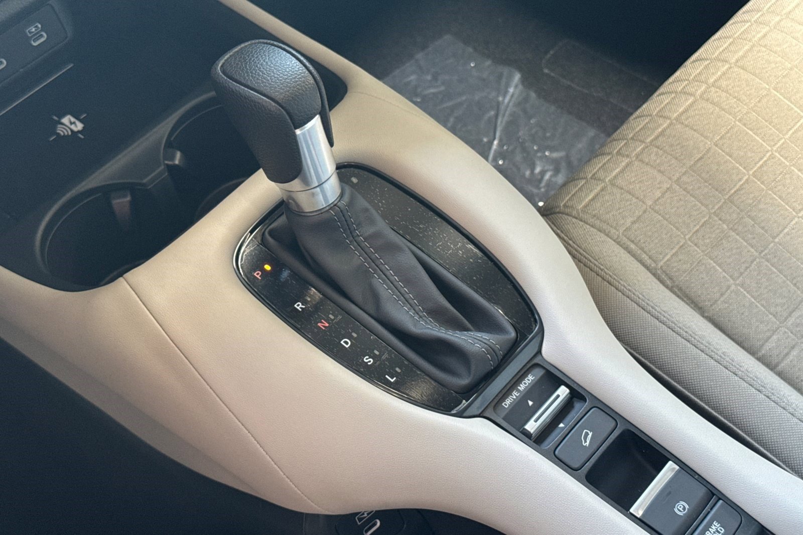 New 2027 Honda HR-V LX image 17