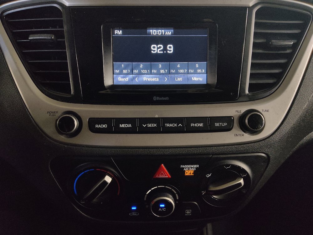 Used 2020 Hyundai Accent SE FWD image 25