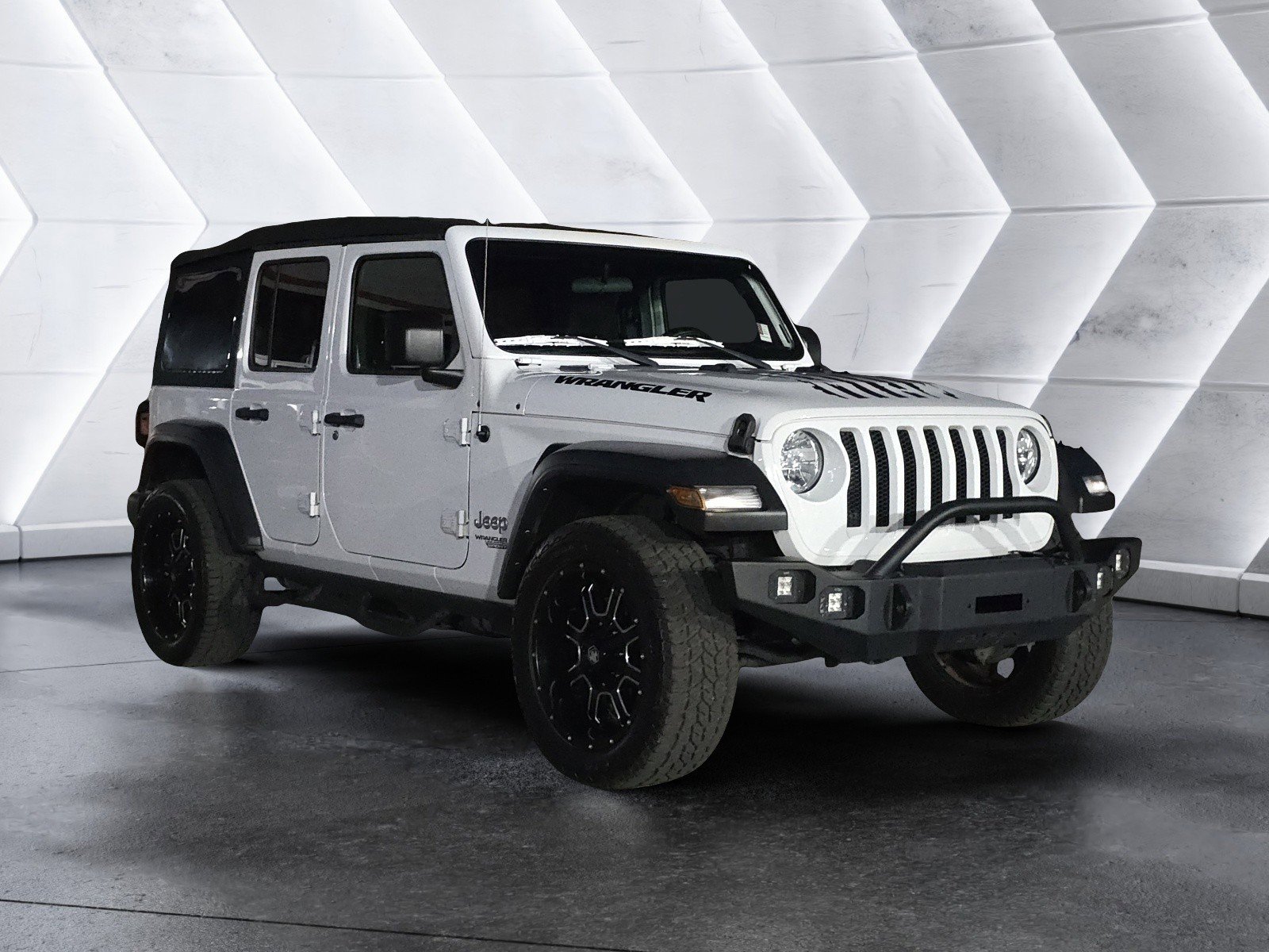 Used 2018 Jeep Wrangler Unlimited Sport image 2
