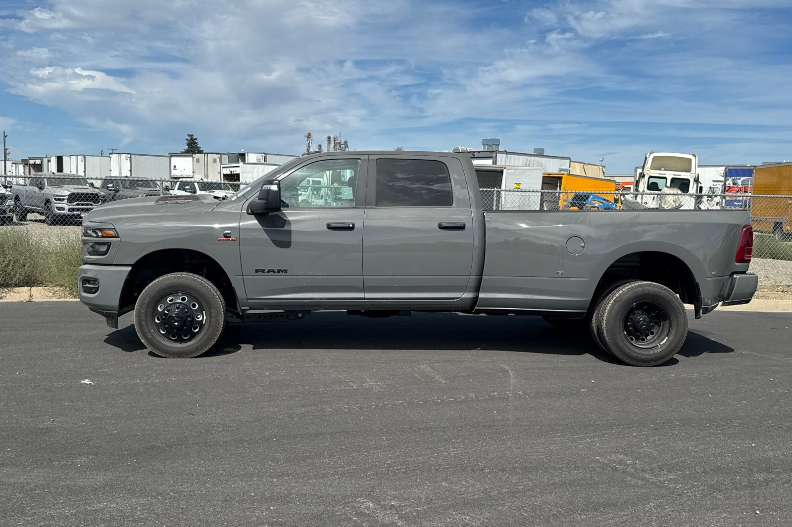 New 2026 RAM 3500 Big Horn AWD/4WD image 6