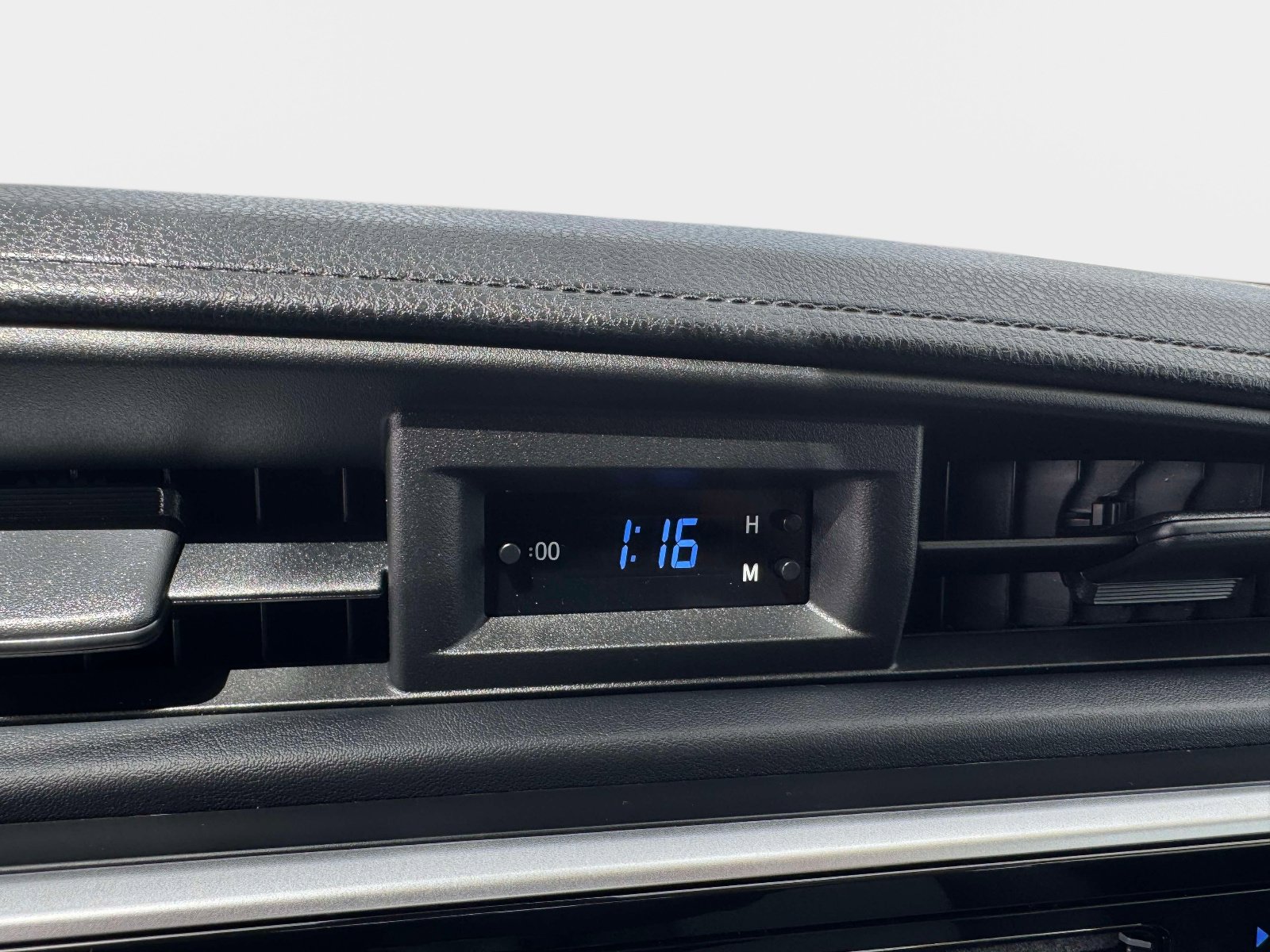 Used 2019 Toyota Corolla L w/ Body Protection Package FWD image 33