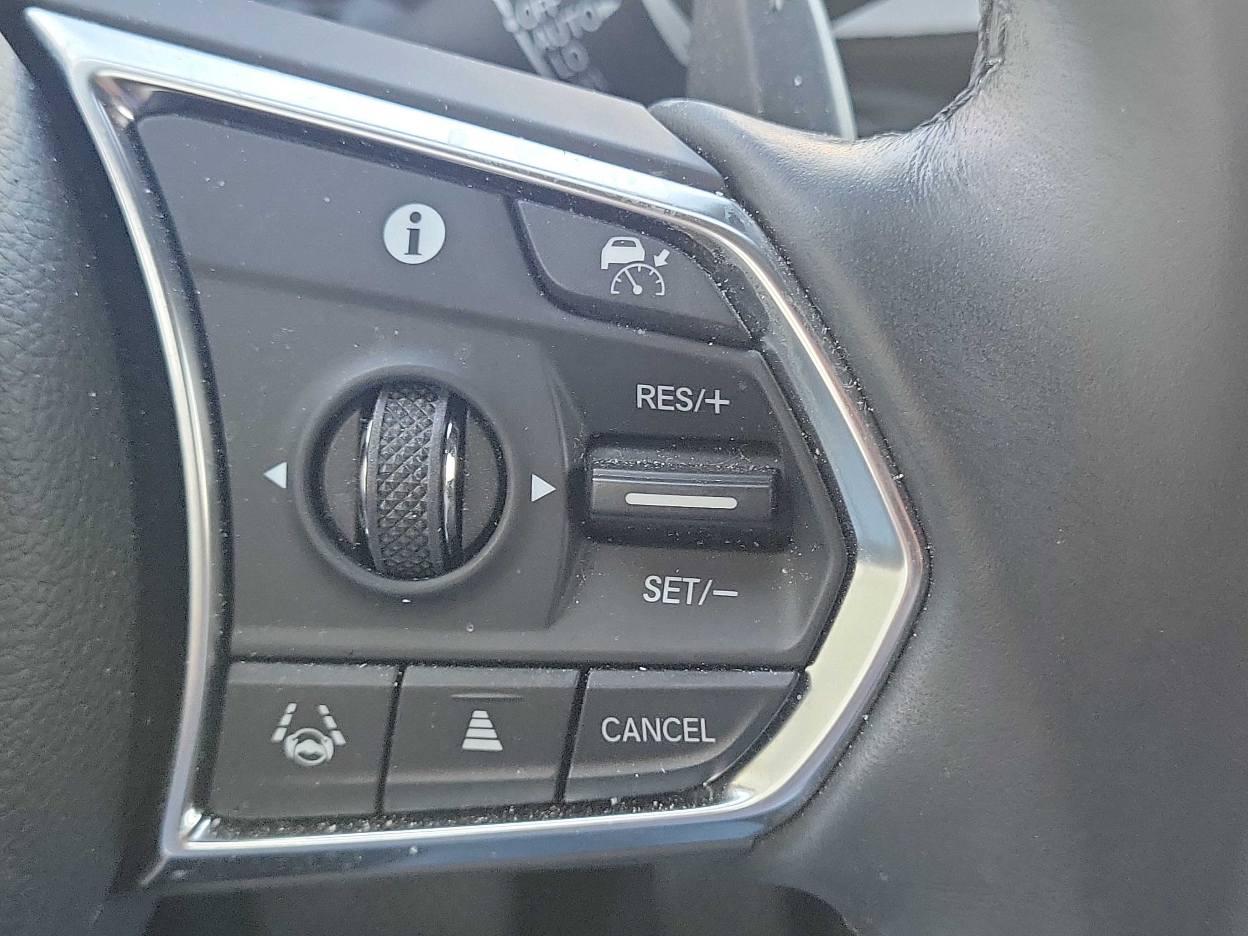 Used 2024 Acura MDX FWD w/ Technology Package image 21