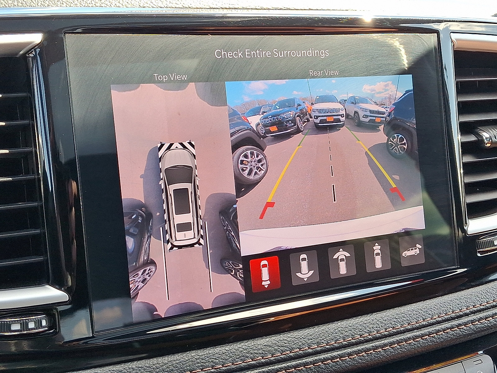 Certified 2024 Chrysler Pacifica Pinnacle image 20