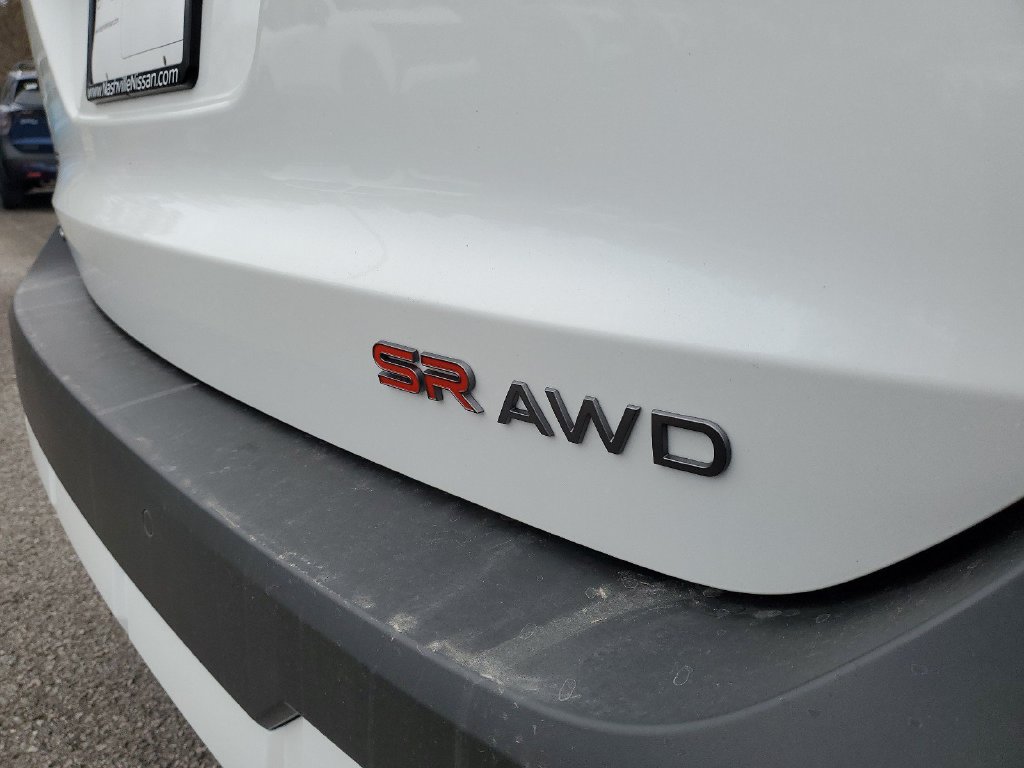 New 2026 Nissan Kicks SR w/ Cold Weather Package AWD/4WD image 6
