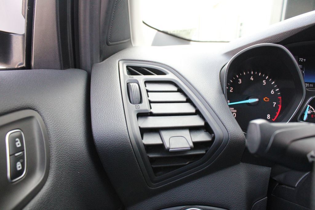 Used 2018 Ford Escape SE FWD image 8