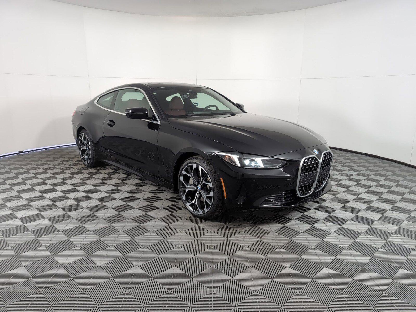 Used 2025 BMW 430i xDrive Coupe w/ Convenience Package image 6