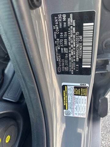 Used 2021 Hyundai Venue SE FWD image 20