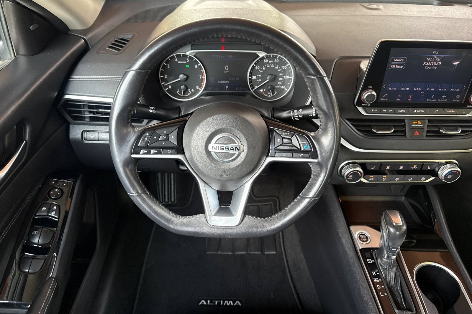 Used 2021 Nissan Altima 2.5 SV w/ SV Premium Package FWD image 18