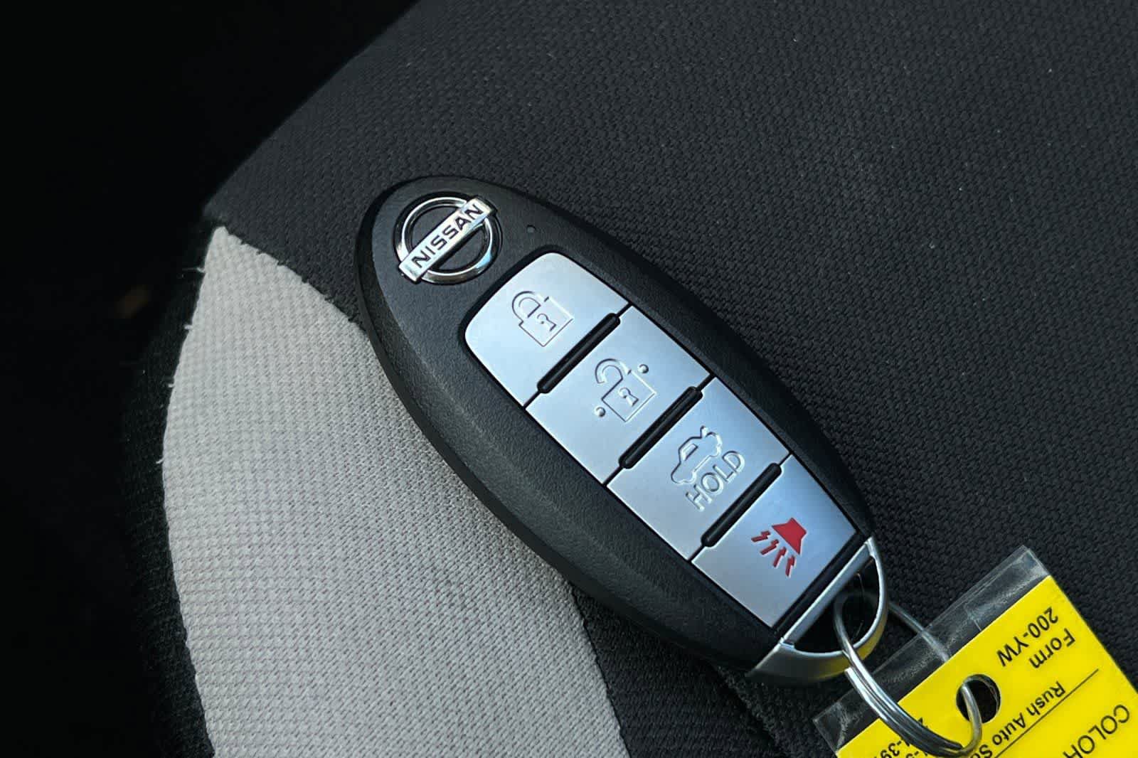 Used 2021 Nissan Versa SV FWD image 26