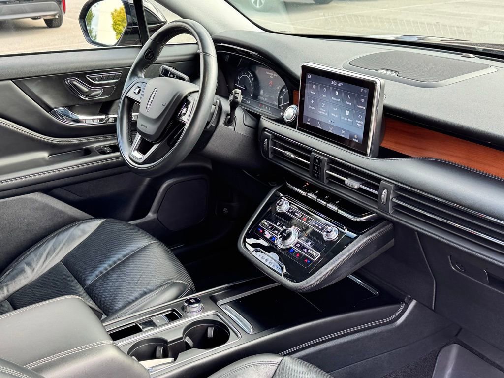 Used 2020 Lincoln Corsair Reserve w/ Equipment Group 201A image 5