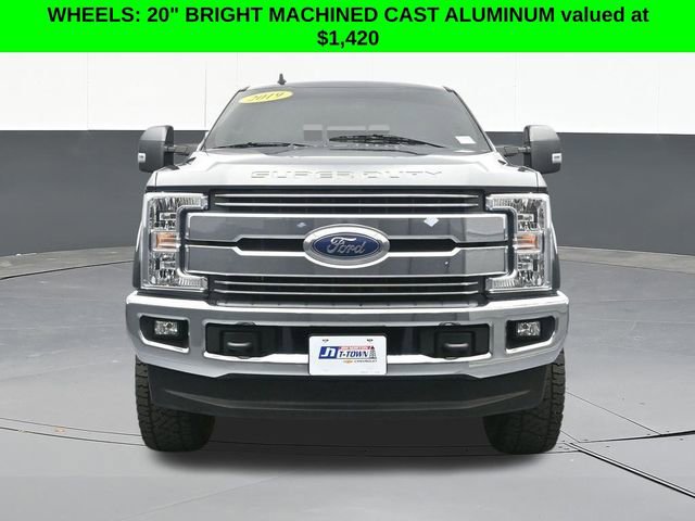 Used 2019 Ford F250 Lariat w/ Lariat Value Package AWD/4WD image 2