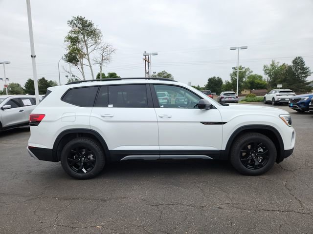 New 2026 Volkswagen Atlas Peak Edition image 2