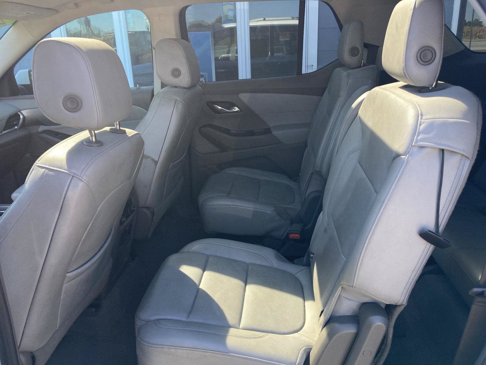 Used 2018 Chevrolet Traverse Premier AWD/4WD image 19