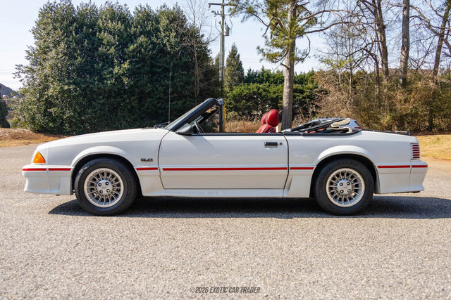 Used 1987 Ford Mustang GT image 3