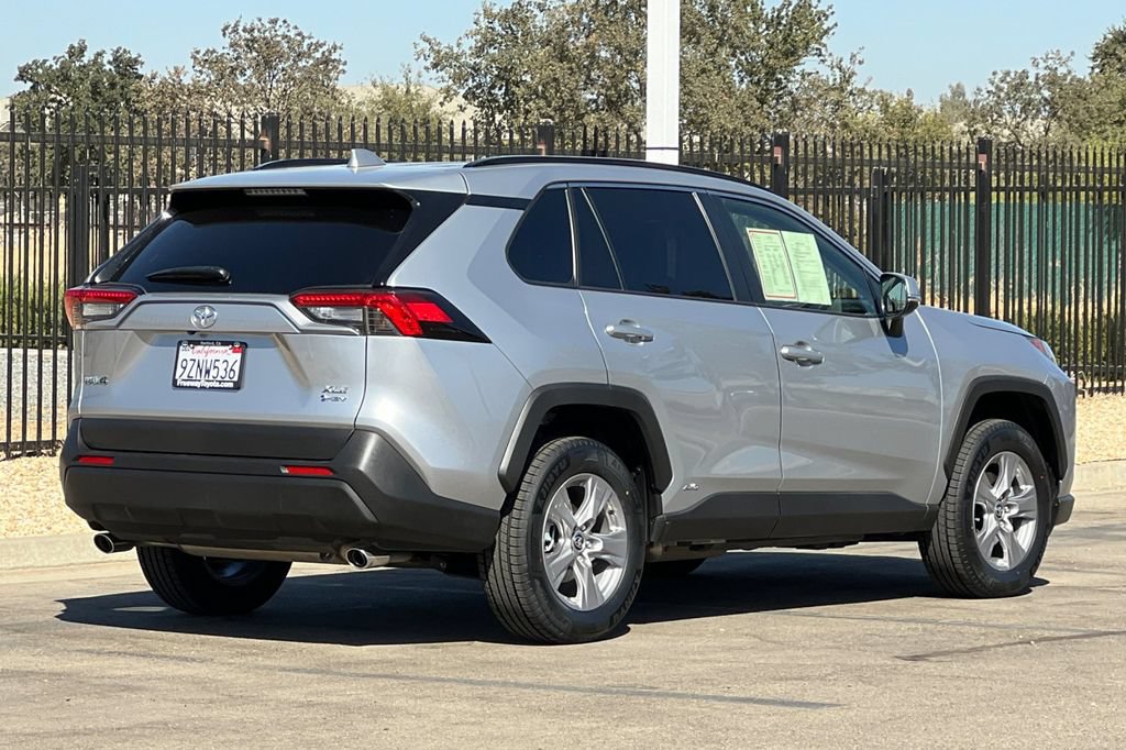 Certified 2025 Toyota RAV4 XLE AWD/4WD image 5