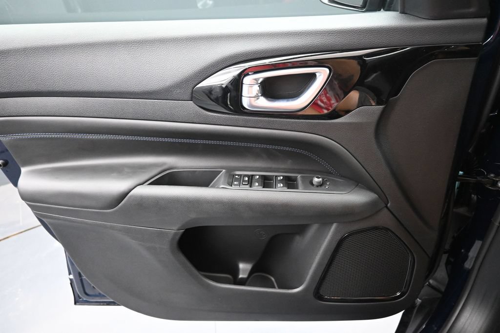 New 2026 Jeep Compass Latitude AWD/4WD image 19