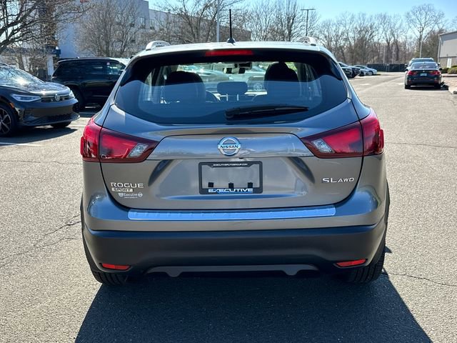Certified 2017 Nissan Rogue Sport SL w/ SL Premium Package AWD/4WD image 3