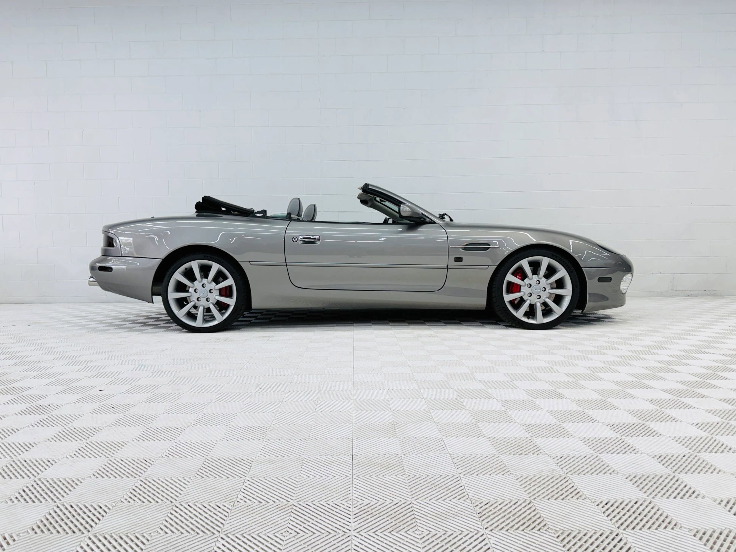 Used 2003 Aston Martin DB7 Vantage image 3