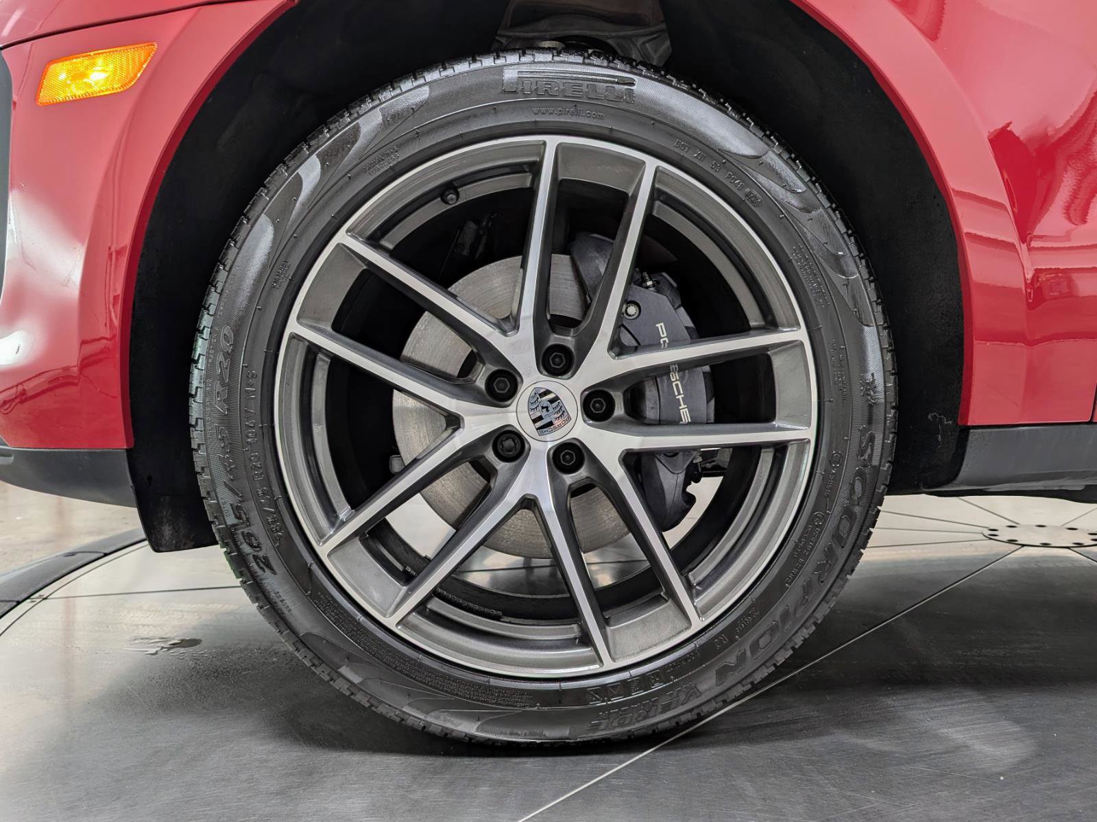 Used 2024 Porsche Macan w/ Premium Plus Package image 11