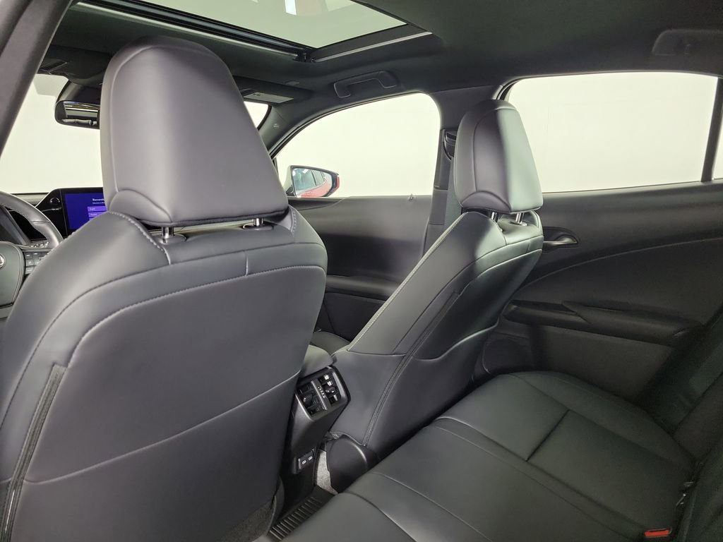 Used 2024 Lexus UX 250h F Sport FWD image 26