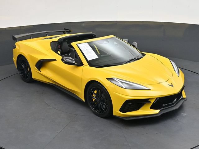 Used 2025 Chevrolet Corvette Stingray Premium Cpe w/ Z51 Performance Package RWD image 28