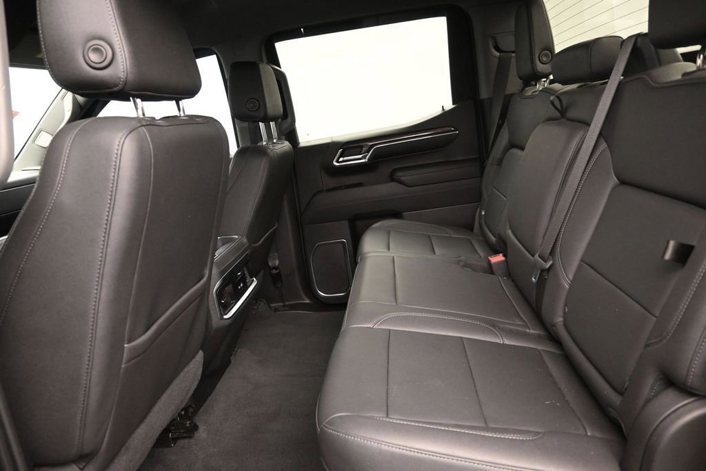 Used 2023 Chevrolet Silverado 1500 LTZ RWD image 14