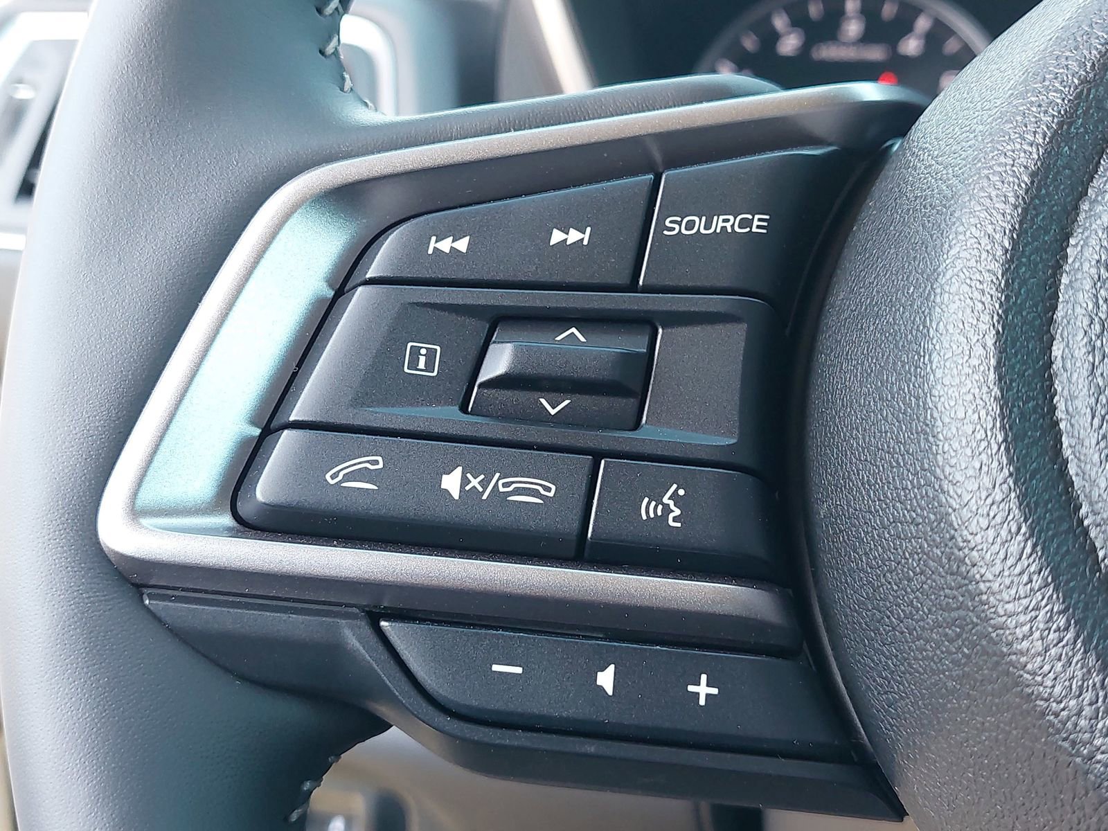 Certified 2025 Subaru Ascent Touring w/ Popular Package #2 image 19