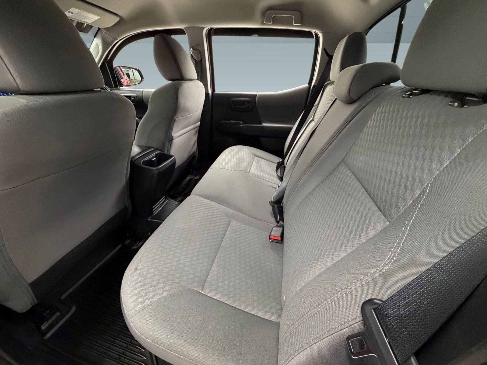 Used 2022 Toyota Tacoma SR image 19