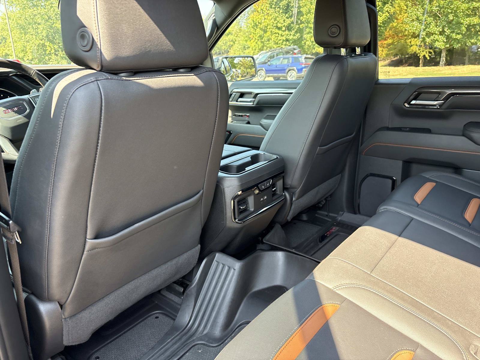 Used 2023 GMC Sierra 1500 AT4 w/ AT4 Premium Package AWD/4WD image 31
