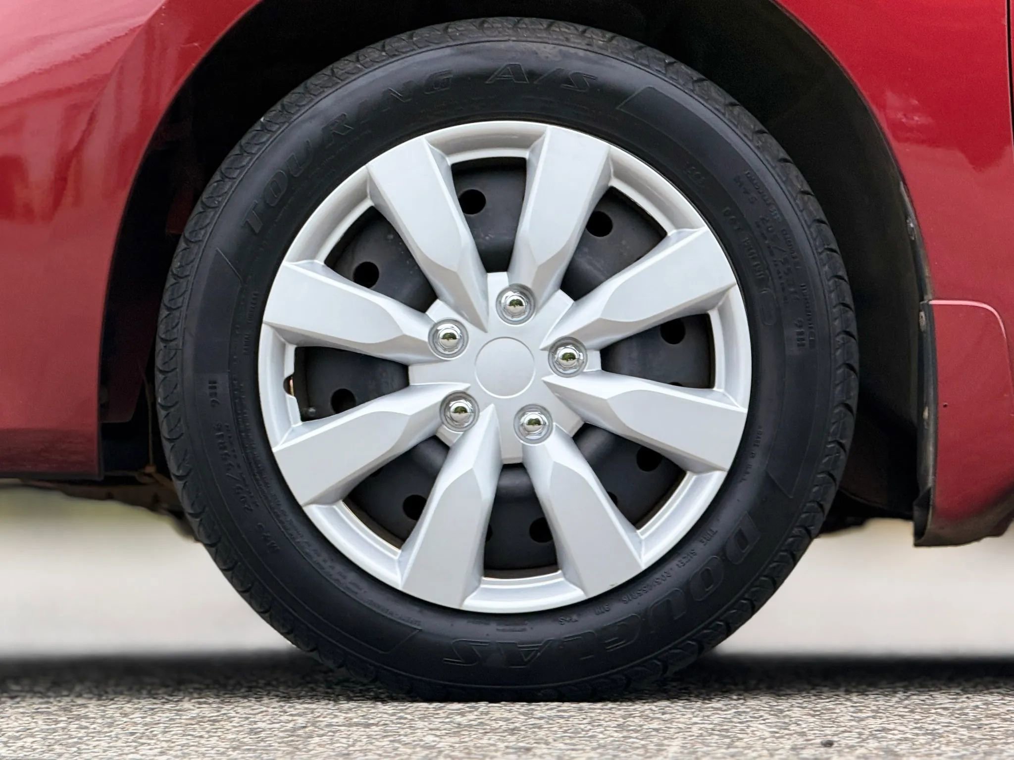 Used 2015 Nissan Sentra SV FWD image 29