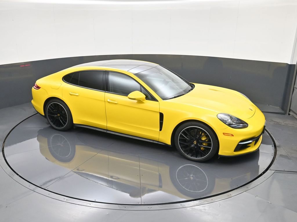 Used 2018 Porsche Panamera 4 image 15