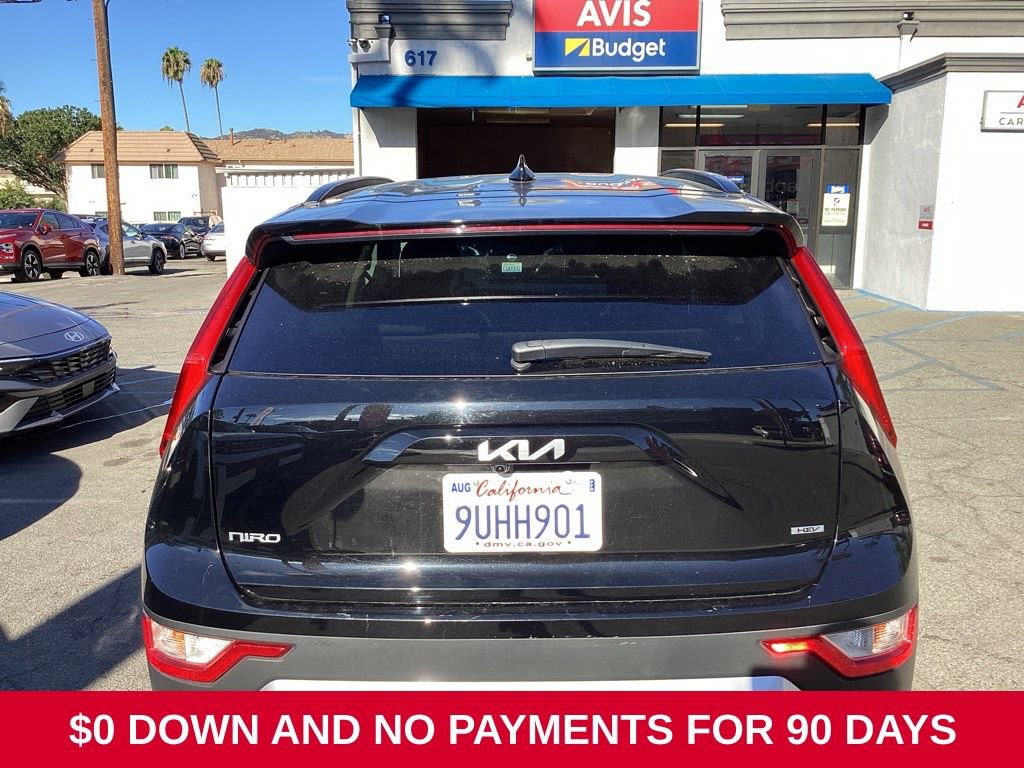 Used 2025 Kia Niro LX FWD image 4